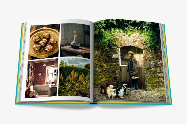 Chic-Stays-Spread_02